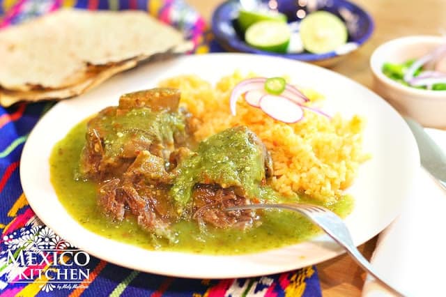 Braised Short Ribs in Tomatillo Sauce | Mexican Recipes