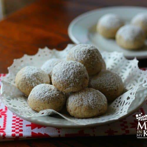 Mexican wedding cookies with nuts