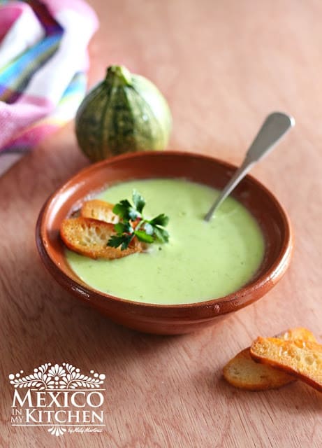 Zucchini Cream soup recipe, also known as sopa de calabacitas. 