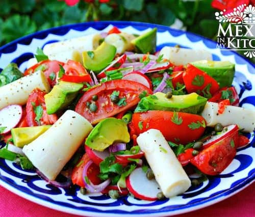 Hearts of palm salad, easy and elegant.