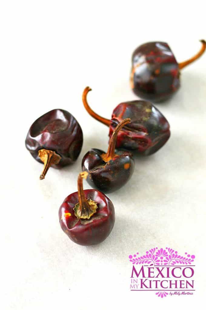 Cascabel peppers 
