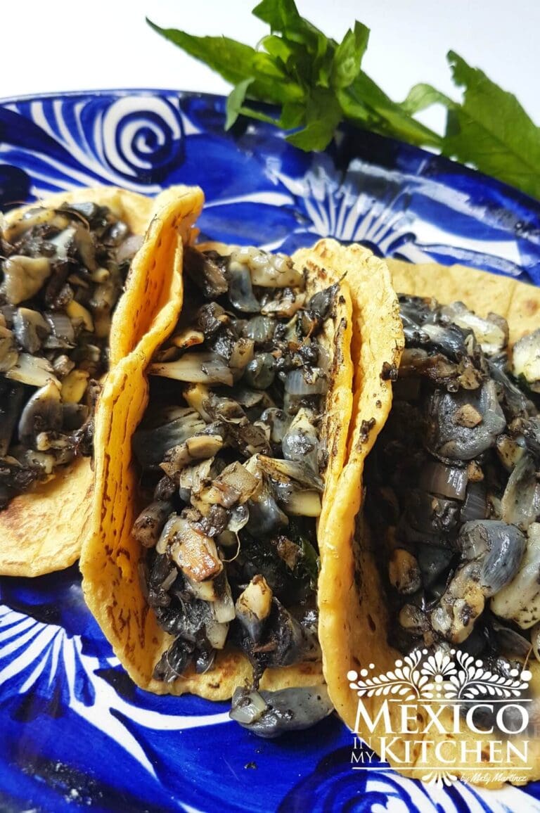 How to make Huitlacoche Tacos - Mexico in my kitchen