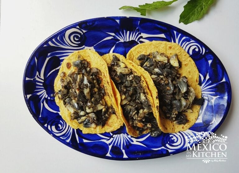 How to make Huitlacoche Tacos - Mexico in my kitchen