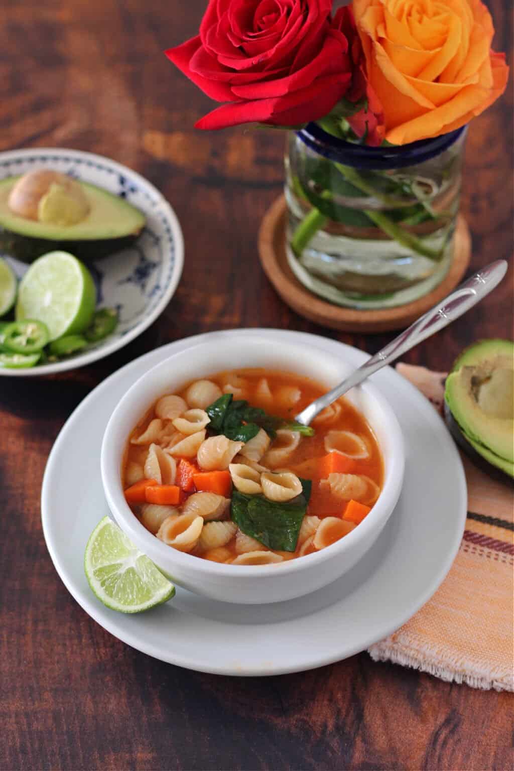 How to make Mexican Pasta Soup with Spinach